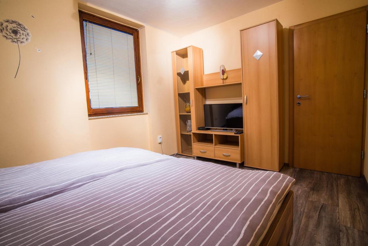 Apartment Veninsek Luče Esterno foto